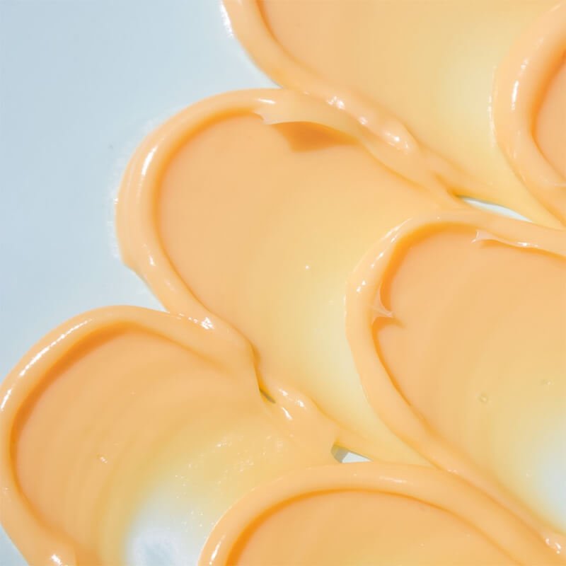 Vitamin C brightening eye cream